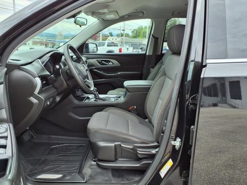 Used 2021 Chevrolet Traverse LS AWD/4WD image 11