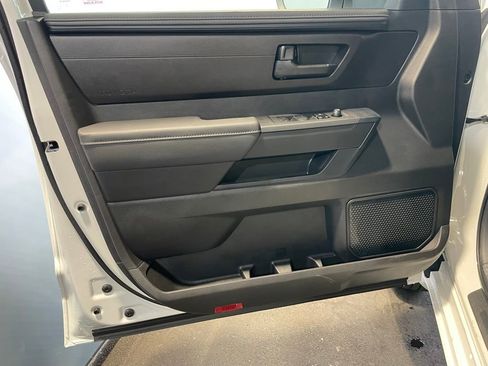 New 2026 Toyota Tundra SR image 25