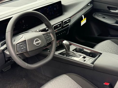New 2026 Nissan Sentra SV w/ SV Convenience Package image 7