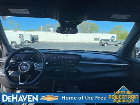 Used 2025 Buick Enclave Sport Touring FWD image 20