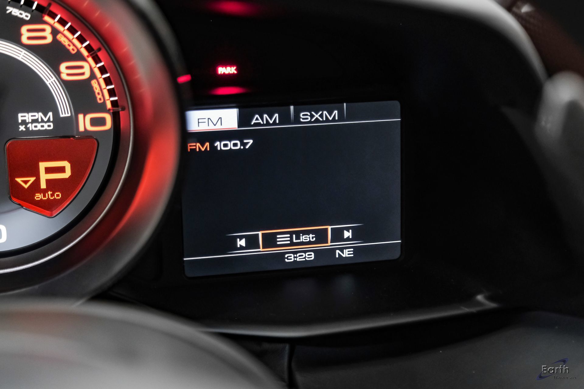 Used 2017 Ferrari 488 GTB RWD image 90