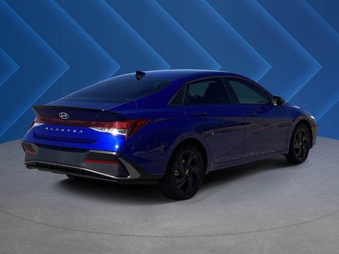 Certified 2026 Hyundai Elantra Sport FWD image 34