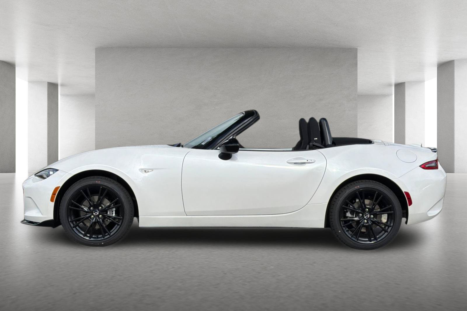 New 2026 MAZDA MX-5 Miata Club w/ Interior Package RWD image 8