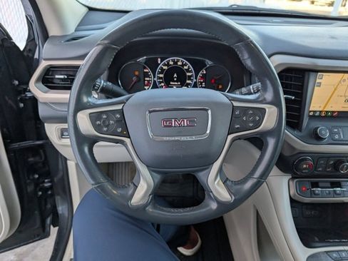 Used 2022 GMC Acadia Denali image 12