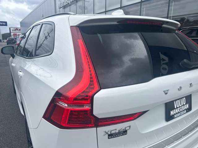 Certified 2023 Volvo XC60 B6 Ultimate w/ Climate Package AWD/4WD image 10