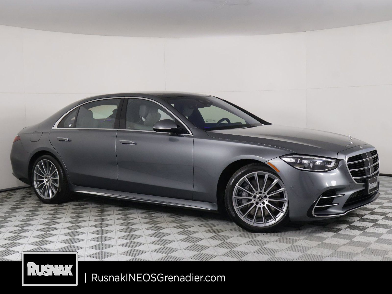 Used 2023 Mercedes-Benz S 580 4MATIC Sedan image 1