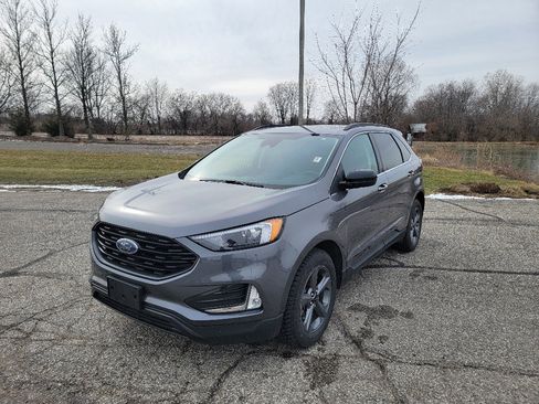 Used 2022 Ford Edge SEL w/ Sport Appearance Package image 1