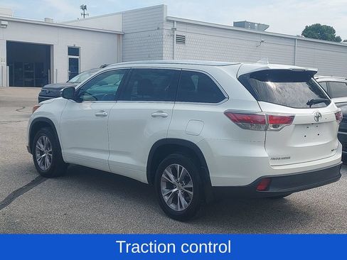 Used 2015 Toyota Highlander XLE AWD/4WD image 5
