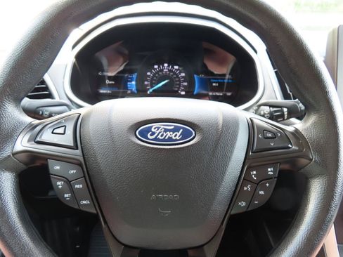 Used 2021 Ford Edge SE FWD image 28