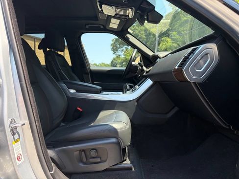 Used 2020 Land Rover Range Rover Sport HSE AWD/4WD image 17