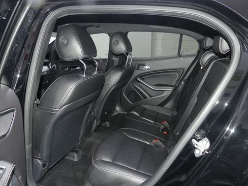 Used 2019 Mercedes-Benz GLA 250 4MATIC image 27