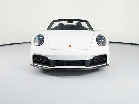 Certified 2025 Porsche 911 Carrera RWD image 13