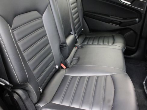 Used 2024 Ford Edge SEL AWD/4WD image 19