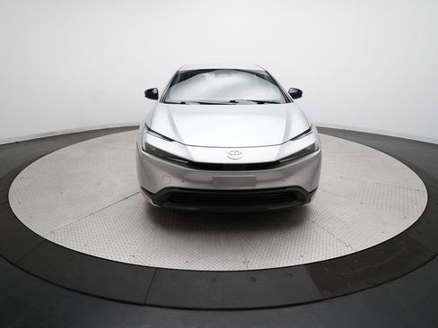 Used 2023 Toyota Prius LE image 11