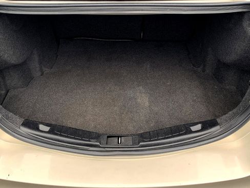 Used 2017 Ford Fusion SE w/ Fusion SE Technology Package image 31