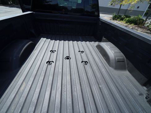 Used 2024 GMC Sierra 3500 AT4 AWD/4WD image 13