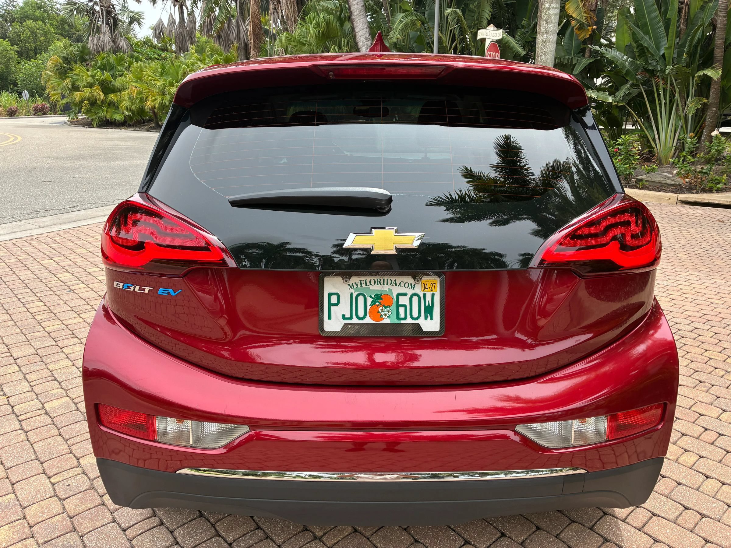 Used 2017 Chevrolet Bolt LT FWD image 4