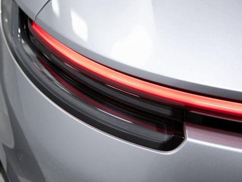 Certified 2022 Porsche 911 Carrera image 33