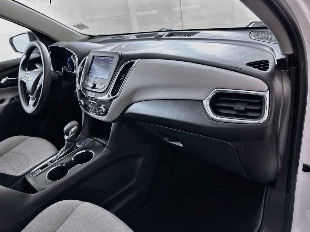 Used 2022 Chevrolet Equinox LS w/ LS Convenience Package FWD image 28