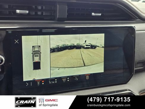 Used 2024 GMC Sierra 1500 AT4 w/ Technology Package AWD/4WD image 18
