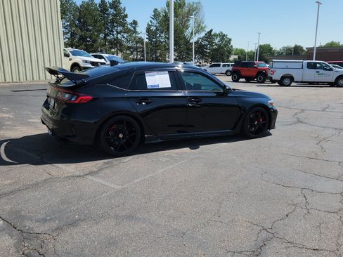 Used 2024 Honda Civic Type R image 13