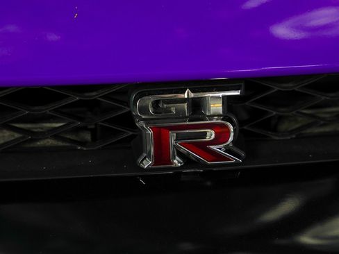 Used 2014 Nissan GT-R Premium AWD/4WD image 12