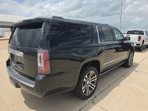 Used 2018 GMC Yukon XL Denali w/ Denali Ultimate Package AWD/4WD image 5