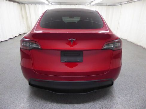 Used 2021 Tesla Model Y 2WD image 6