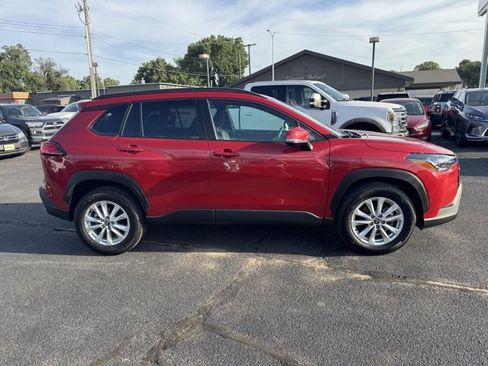 Certified 2024 Toyota Corolla Cross LE image 2