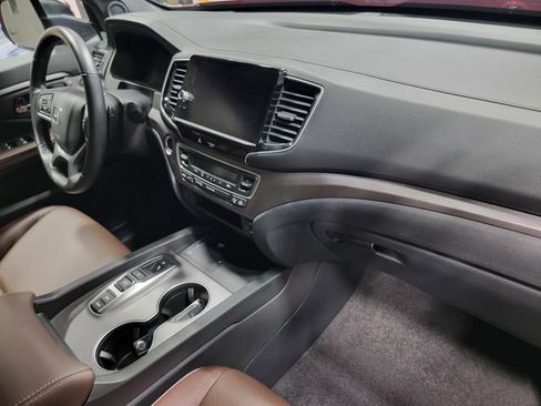 Certified 2024 Honda Ridgeline RTL image 17