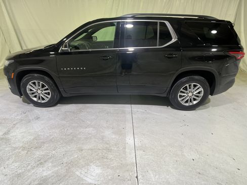 Used 2023 Chevrolet Traverse LT FWD image 7