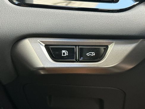 Certified 2025 Lexus RX 450h AWD w/ Luxury Package image 36