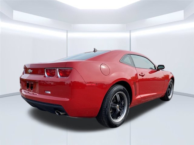 Used 2010 Chevrolet Camaro LS RWD image 6