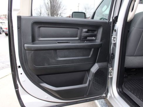 Used 2018 RAM 1500 Express w/ Express Value Package image 24