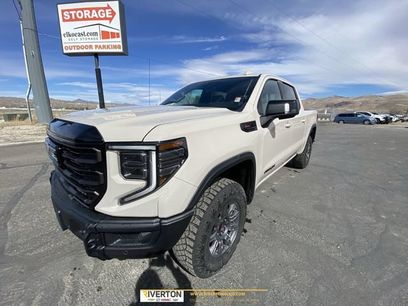 New 2026 GMC Sierra 1500 AT4X w/ LPO, Black Badging Package