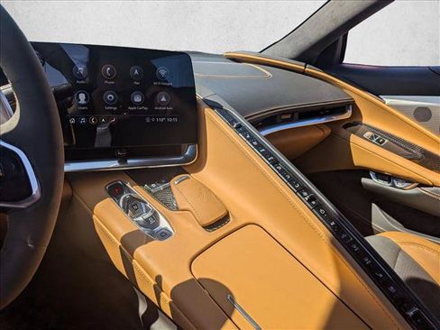 Used 2022 Chevrolet Corvette Stingray Premium Conv w/ Z51 Performance Package RWD image 13
