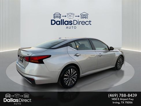 Used 2024 Nissan Altima 2.5 SV image 6