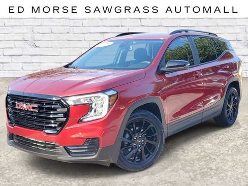 Used 2023 GMC Terrain SLE w/ Driver Convenience Package FWD image 1