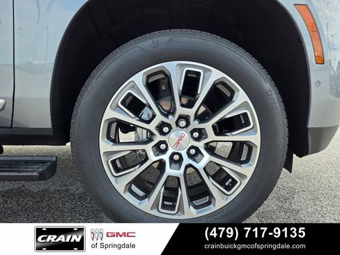 Used 2026 GMC Yukon XL Denali w/ Sun & Power Step Package AWD/4WD image 31