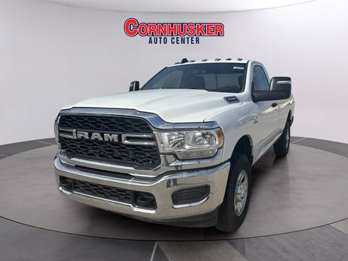 Used 2024 RAM 3500 Tradesman w/ Chrome Appearance Group AWD/4WD image 3