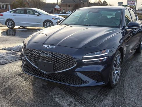 Used 2023 Genesis G70 2.0T image 5