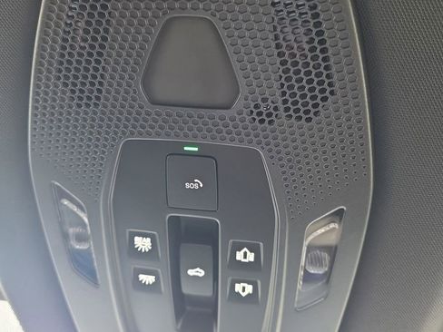 New 2026 Porsche Macan 4 Electric AWD/4WD image 18