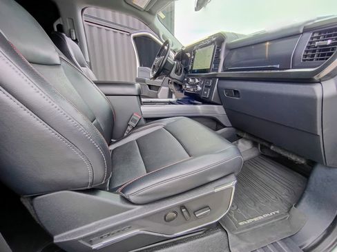 Used 2024 Ford F350 Lariat w/ Lariat Ultimate Package AWD/4WD image 32