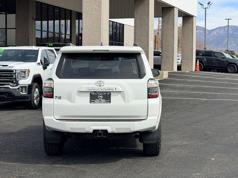 Used 2024 Toyota 4Runner SR5 image 33