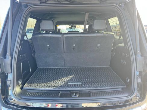 Used 2024 Jeep Wagoneer Series III image 8