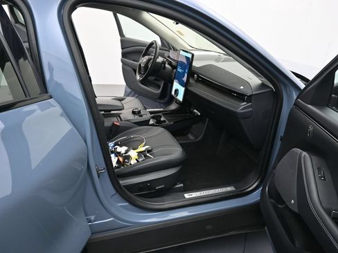 Used 2023 Ford Mustang Mach-E Premium RWD image 22