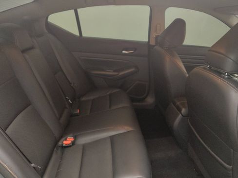 Used 2022 Nissan Altima 2.5 SR image 19