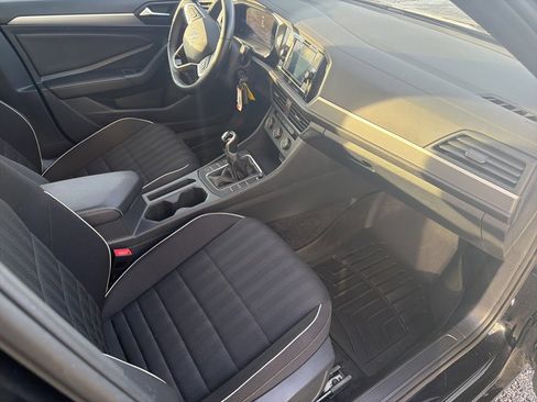 Used 2023 Volkswagen Jetta Sport image 17