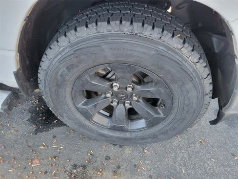 Used 2021 RAM 1500 Big Horn image 10