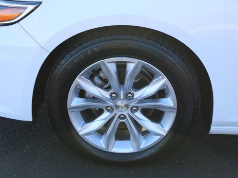 Used 2024 Chevrolet Malibu LT image 45